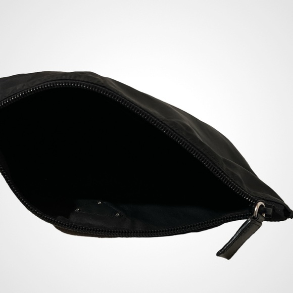 Vintage Prada Black Nylon Pouch Bag Zip - Picture 5 of 6